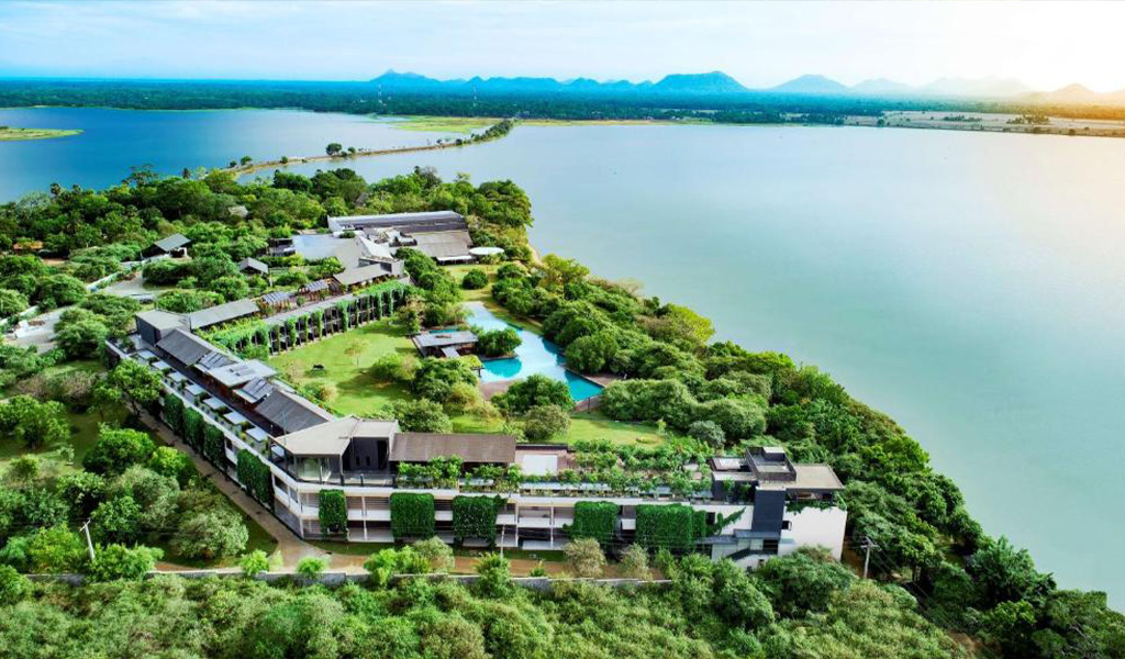 hotels in weerawila