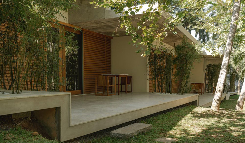 modern luxury boutiques in ahangama