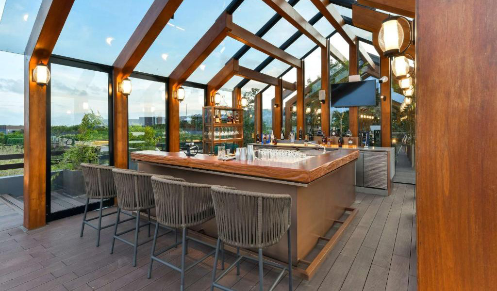 outdoor dining spaces by hilton weerawila