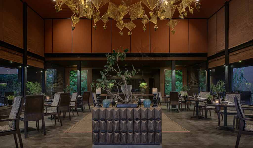 fine-dining-at-water-garden-sigiriya