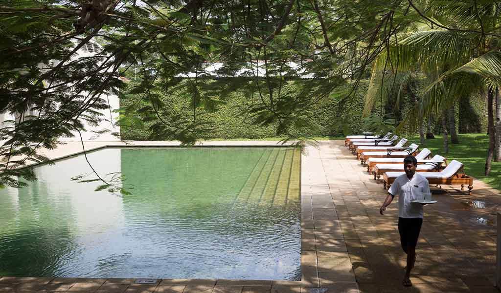 luxury-hotels-with-pools-down-south
