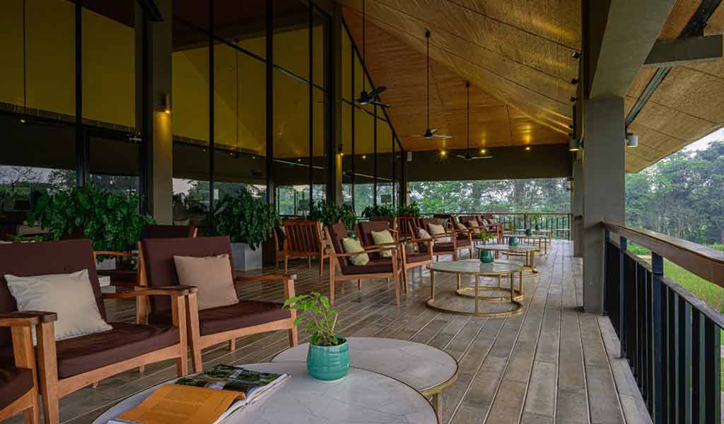 outdoor-dining-in-sigiriya