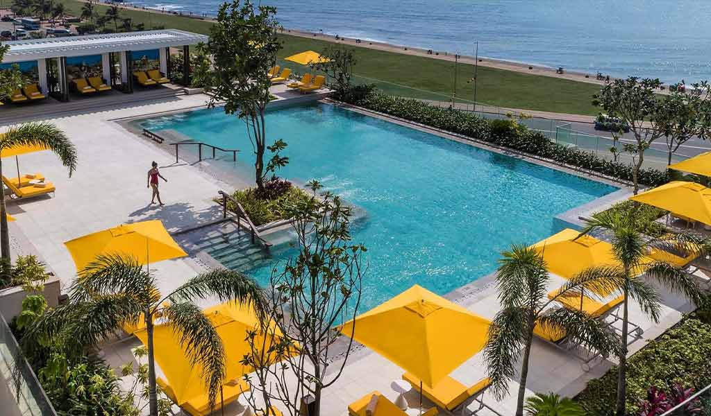 rooftop-pool-hotels-in-colombo
