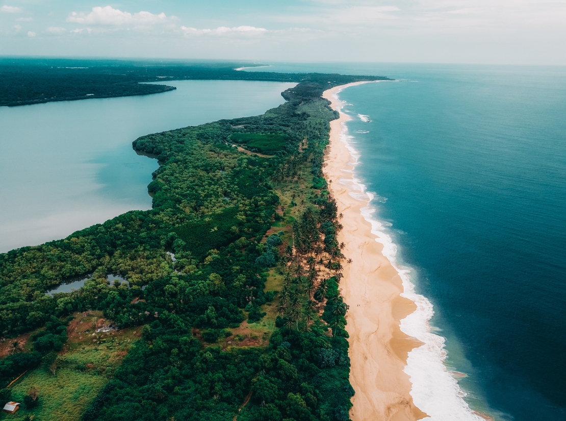 relaxing beach Sri Lanka southern coast