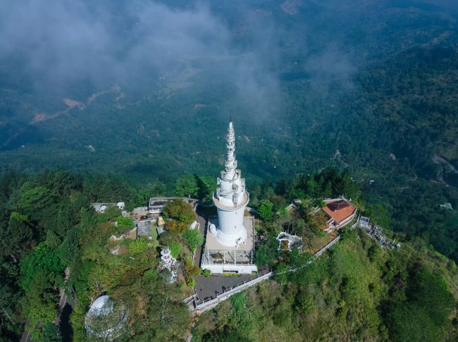 ambuluwawa tower