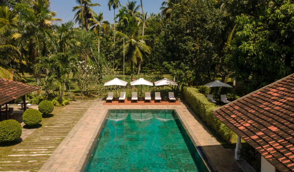 five star boutiques in negombo