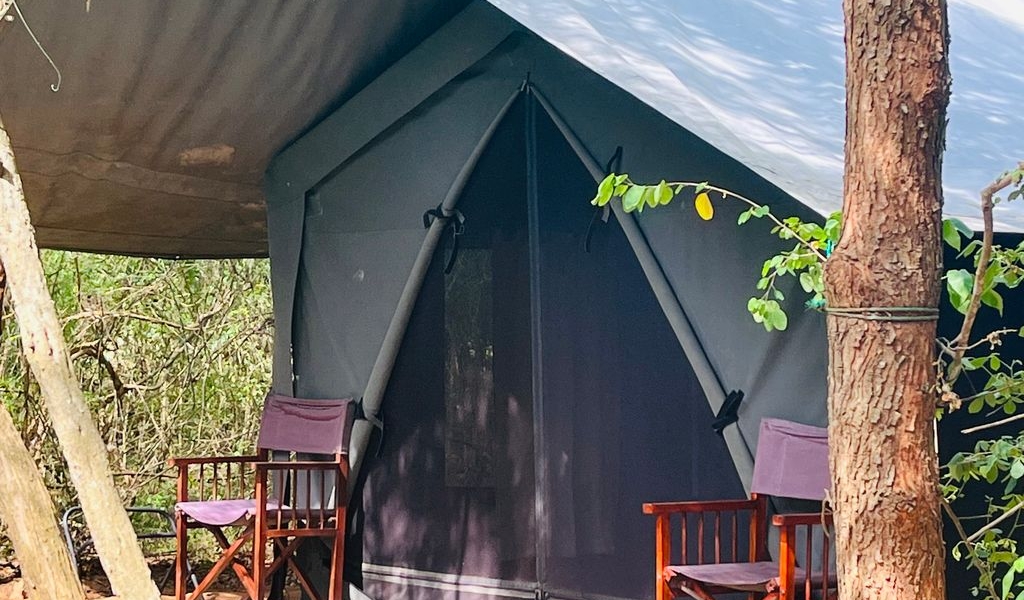 yala glamping suites with en suite bath