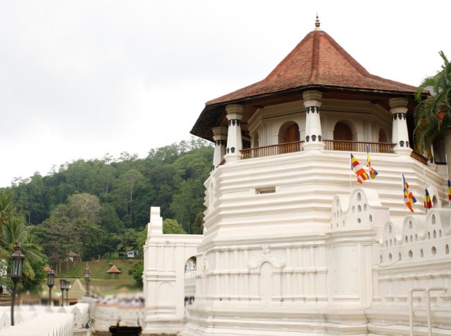 kandy temple of the tooth