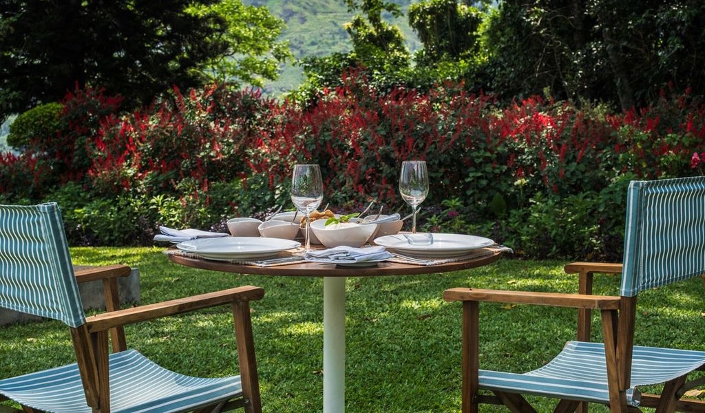 luxury bungalows in sri lanka