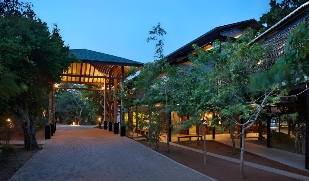 where to stay in yala